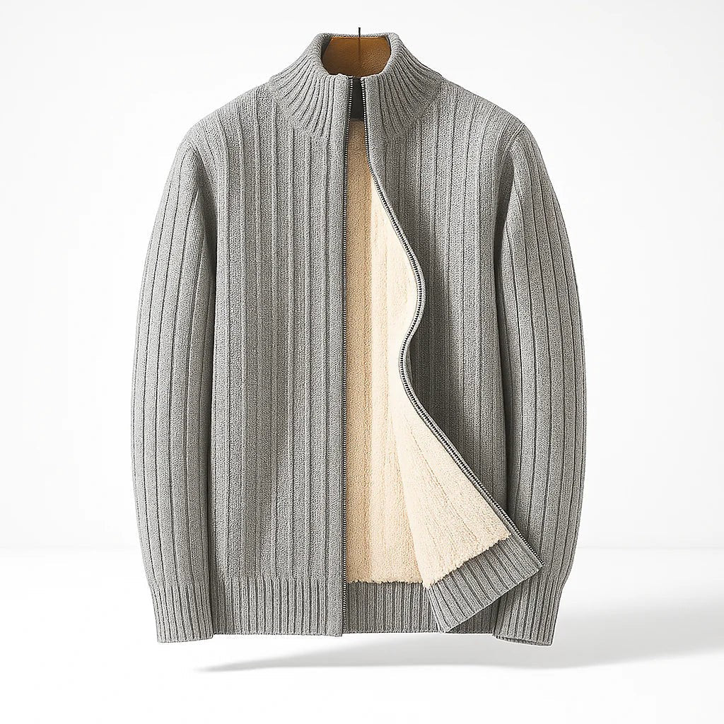Herren-Strickjacke aus Rippstrick mit Fleecefutter, Stehkragen und Reißverschluss in Hellgrau