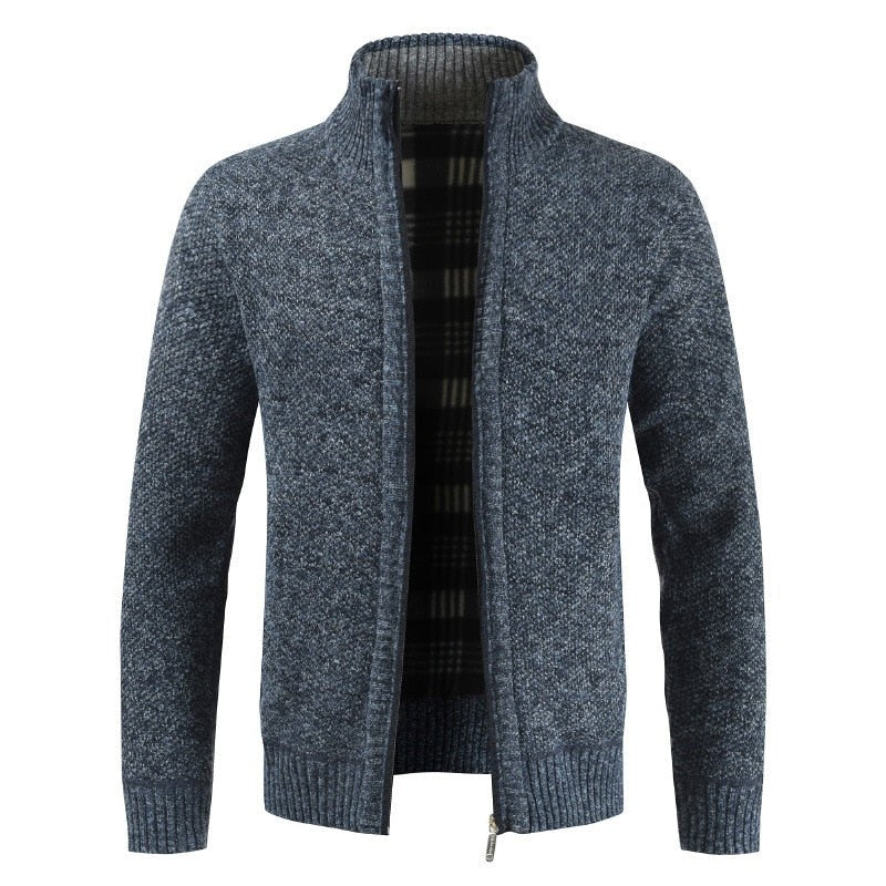 Herren-Strickjacke aus Wolle mit Stehkragen, Reißverschluss und warmem Karofutter in Blau