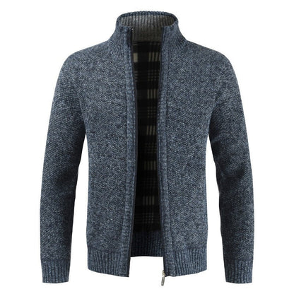 Herren-Strickjacke aus Wolle mit Stehkragen, Reißverschluss und warmem Karofutter in Blau