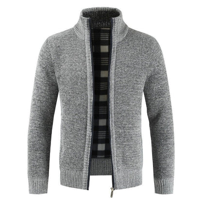 Herren-Strickjacke aus Wolle mit Stehkragen, Reißverschluss und warmem Karofutter in Grau