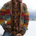 Herren-Strickjacke mit Schalkragen, Knopfleiste und bunten Querstreifen in lockerer Passform