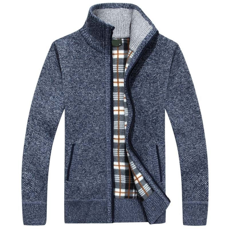 Herren-Strickjacke mit Stehkragen, durchgehendem Reißverschluss und kariertem Futter in Blau