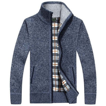 Herren-Strickjacke mit Stehkragen, durchgehendem Reißverschluss und kariertem Futter in Blau