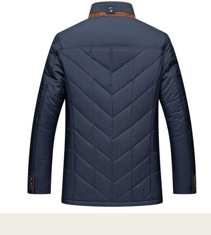 Herren-Winter-Steppjacke mit Plüsch-Stehkragen, Knopfleiste und Paspeltaschen, Ansicht 4