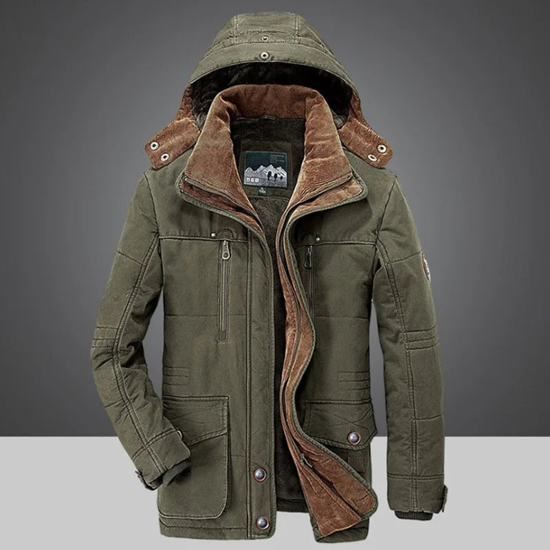 Herren-Winterjacke mit hohem Kragen, verstellbarer Kapuze und Plüschfutter mit Doppelverschluss in Grün