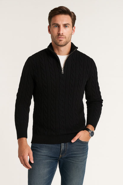 Herren-Zopfstrickpullover mit Troyerkragen und kurzem Reißverschluss in Schwarz