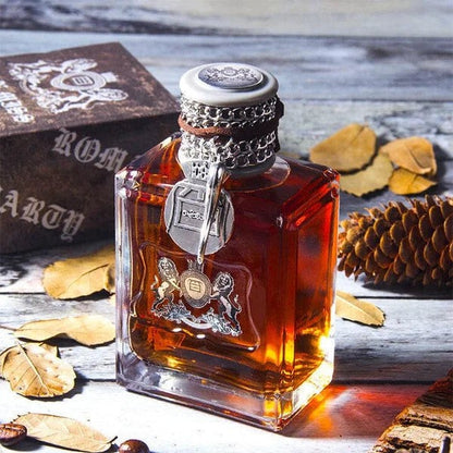 Herrenparfum mit holzig-würzigen Duftnoten aus Bergamotte, Sandelholz, Zeder und Amber, Ansicht 2