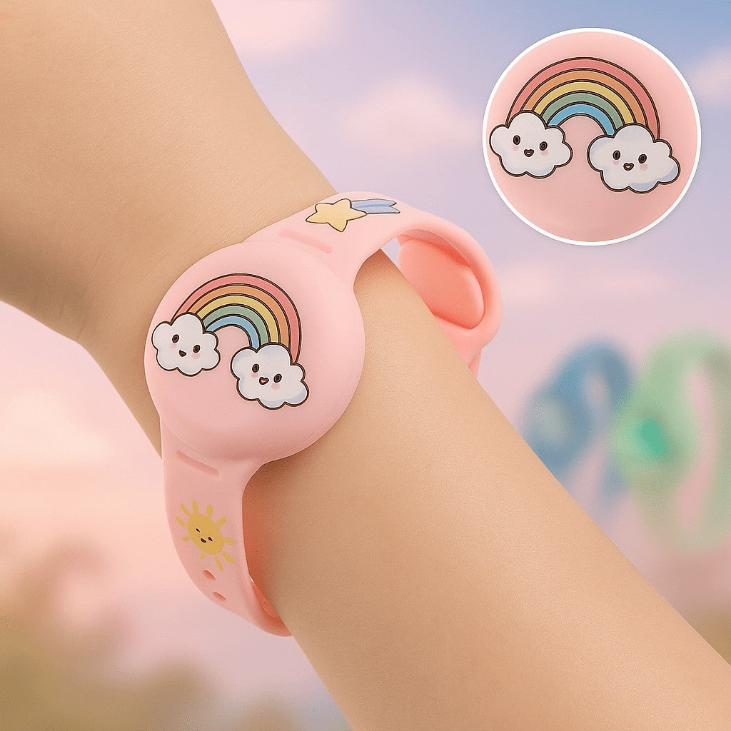 Kinderarmband mit rundem Tracker-Gehäuse, fröhlichem Motiv und verstellbarem Riemen in Rosa