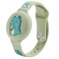 Kinderarmband mit rundem Tracker-Gehäuse, fröhlichem Motiv und verstellbarem Riemen