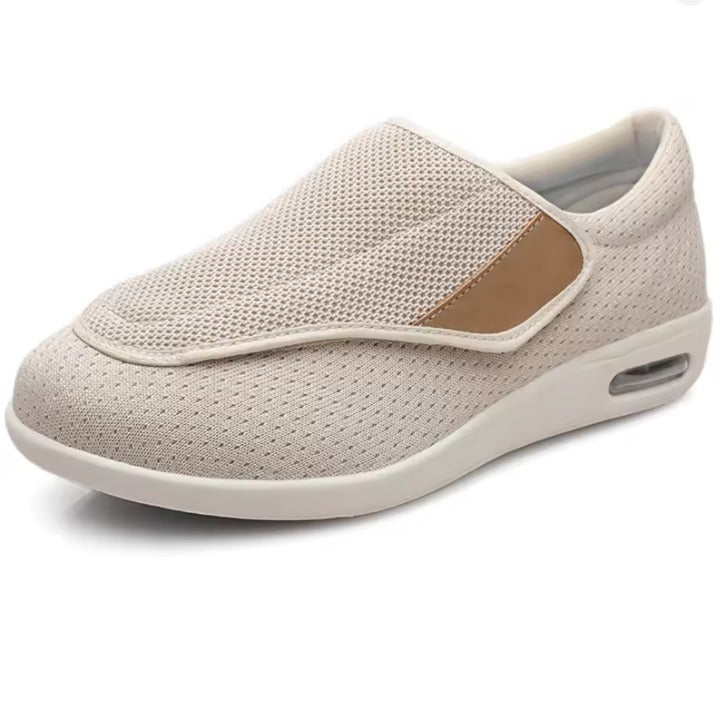 Extra weiter Klettschuh in Beige