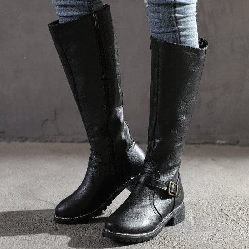 Kniehohe Damen-Stiefel aus Leder mit Schnallen, seitlichem Reißverschluss und Blockabsatz, Ansicht 5