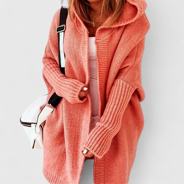 Knielange Oversized Damen-Strickjacke mit großer Kapuze und offener Front in Orange