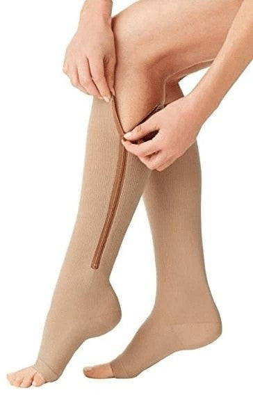 Kompressionsstrümpfe mit Reißverschluss und offener Zehenpartie aus atmungsaktivem Gewebe in Beige