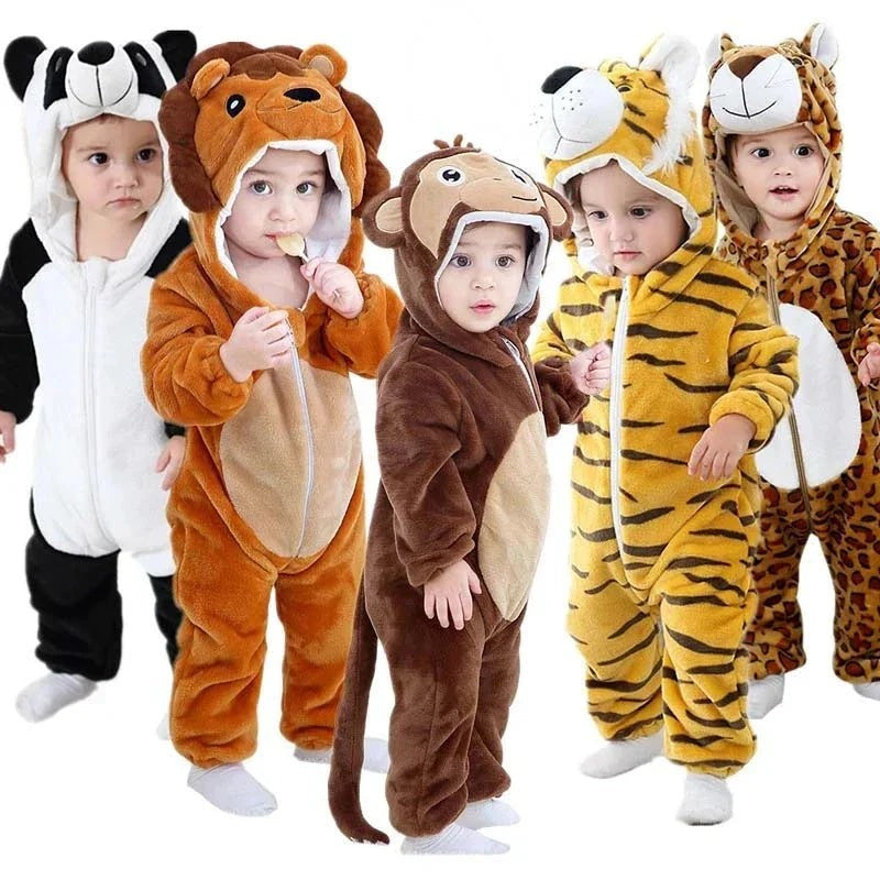 Kuscheliger Baby-Overall mit Tiermotiv, Kapuze und Reißverschluss aus Baumwolle und Polyester, Ansicht 18
