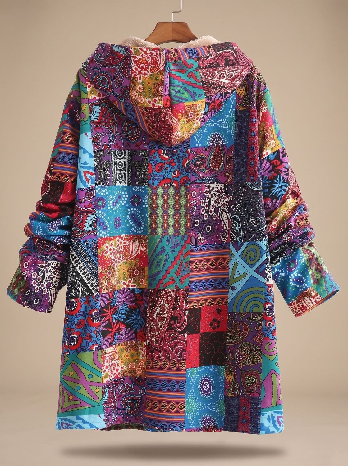 Lange Damen-Jacke im Patchwork-Design mit Fleecefutter, Kapuze und Knopfleiste, Ansicht 5