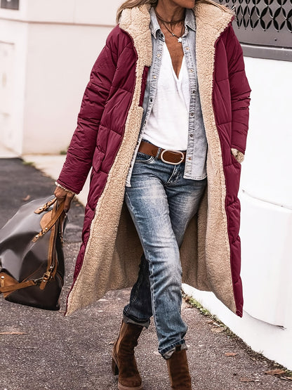 Lange Damen-Steppjacke mit Teddyfutter, Kapuze und tiefen Taschen für den Winter in Rot