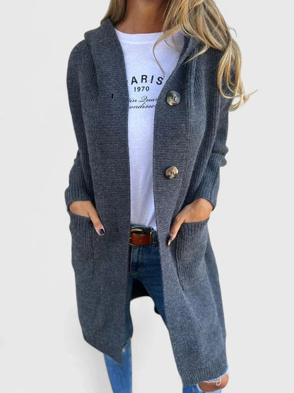 Lange Damen-Strickjacke mit Kapuze, Knopfleiste und tiefen Fronttaschen in Grau