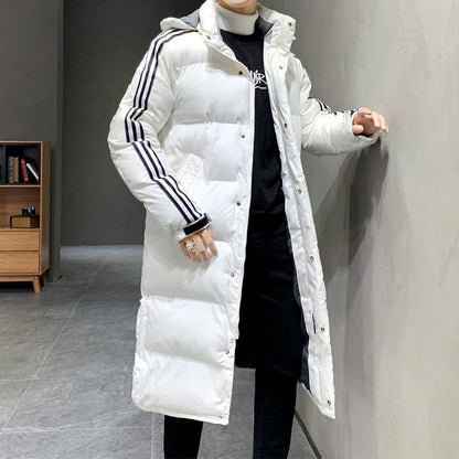 Lange Herren-Steppjacke mit fester Kapuze, Kontraststreifen und Vordertaschen für den Winter, Ansicht 6