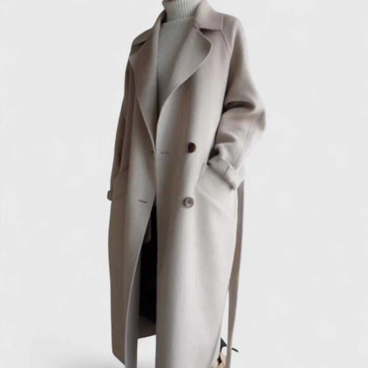 Langer Damen-Mantel mit Reverskragen, Bindegürtel und geräumigem Schnitt für Lagenlooks in Beige