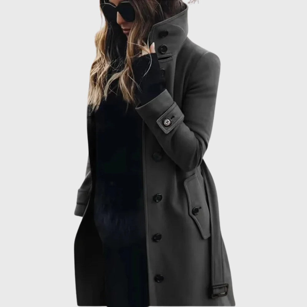 Langer Damen-Trenchcoat mit hohem Stehkragen, Knopfleiste, Ärmelriegeln und Gürtel in Dunkelgrau