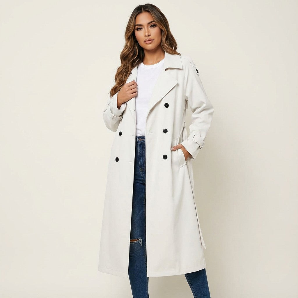 Langer Damen-Trenchcoat mit Reverskragen, Knopfleiste und Ärmelriegeln in Weiß
