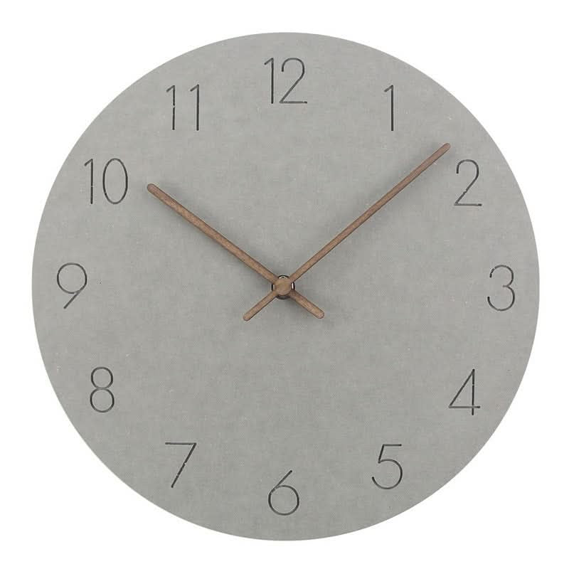 Lautlose Wanduhr aus MDF mit Zeigern aus Walnussholz im skandinavischen Design in Grau
