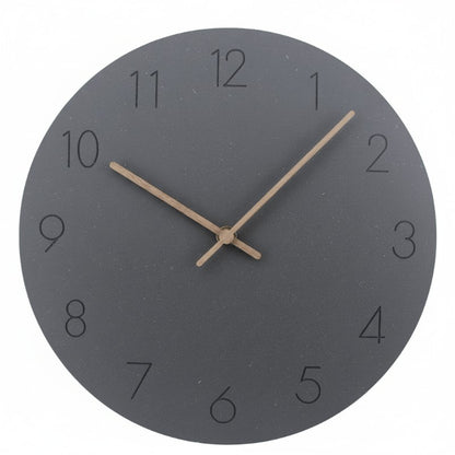 Lautlose Wanduhr aus MDF mit Zeigern aus Walnussholz im skandinavischen Design in Schwarz