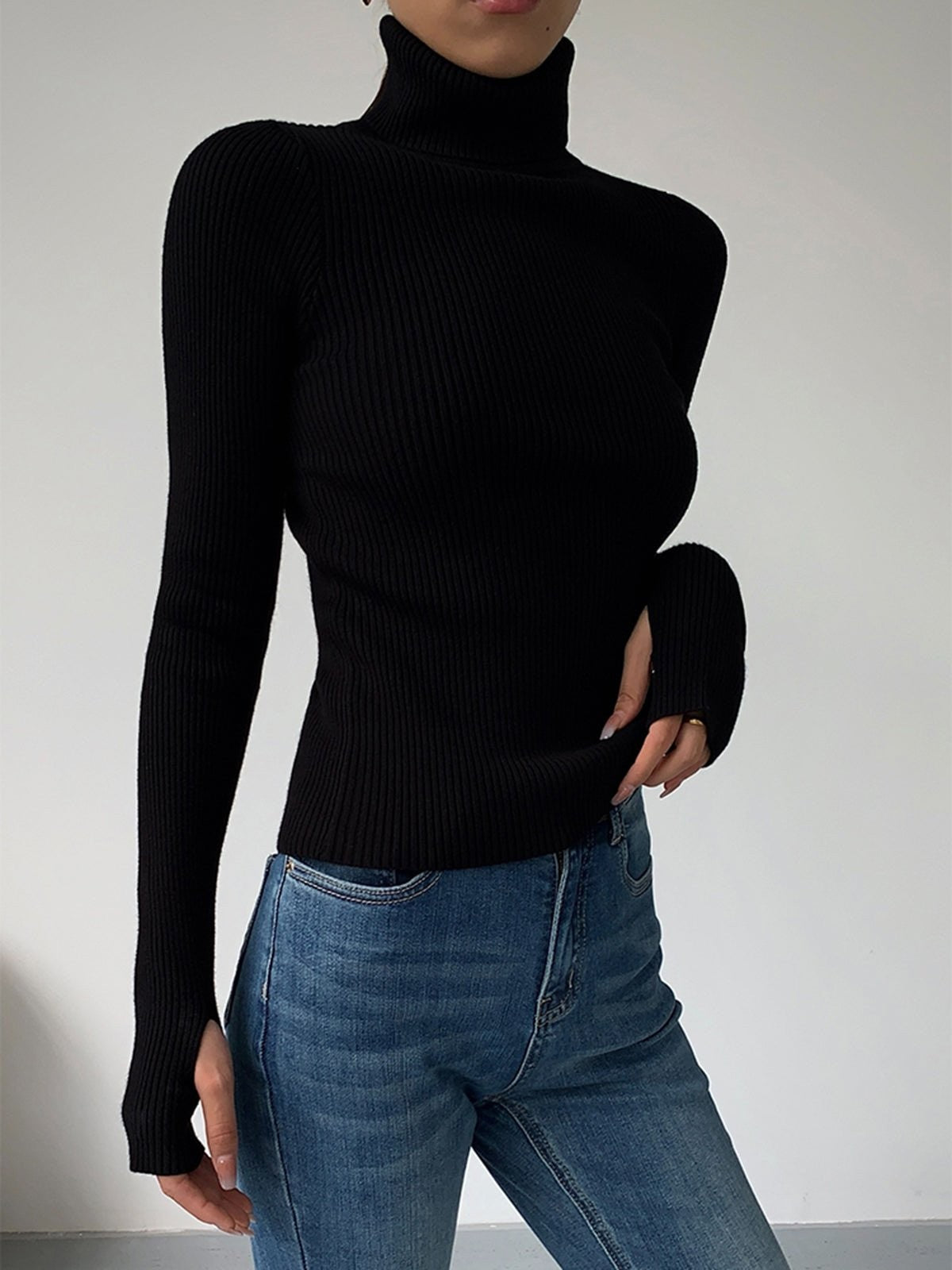 Leichter Damen-Rollkragenpullover aus Rippstrick mit schmaler Passform, Ansicht 9