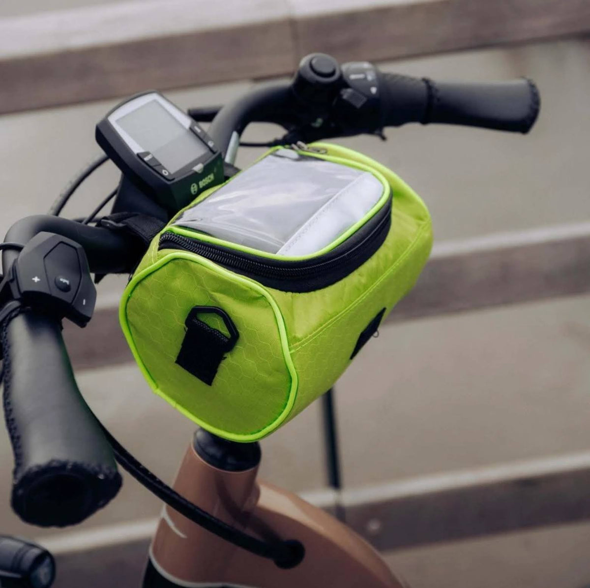 Lenkertasche für das Fahrrad mit Touchscreen-Handyfenster, Klettbefestigung und wasserabweisendem Stoff in Neongelb