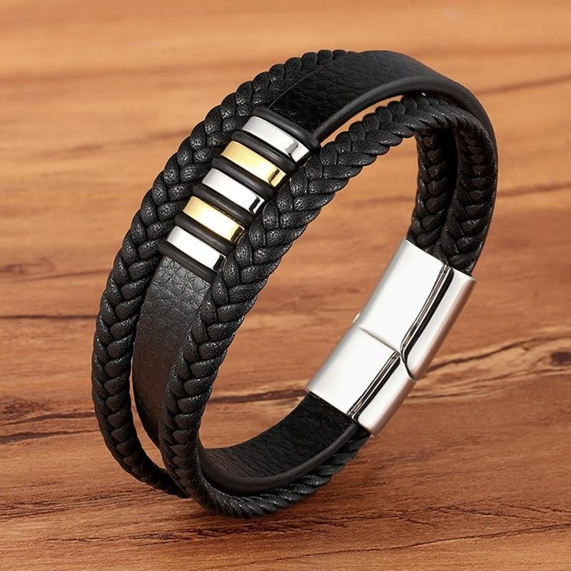 Mehrreihiges Herrenarmband aus geflochtenem Leder mit Magnetverschluss und Metallelementen, Ansicht 2