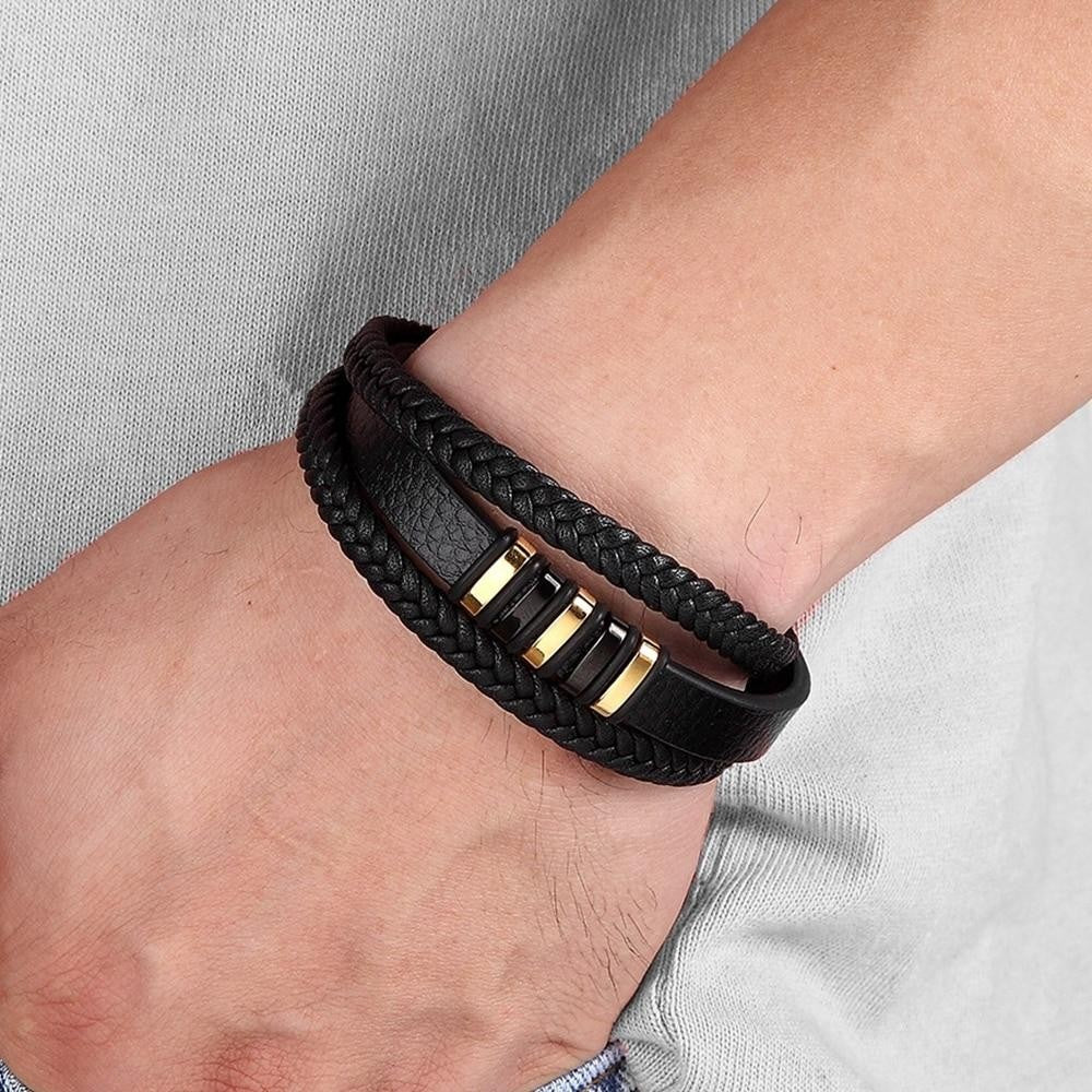 Mehrreihiges Herrenarmband aus geflochtenem Leder mit Magnetverschluss und Metallelementen, Ansicht 8
