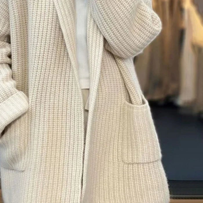 Offene Damen-Longstrickjacke mit Schalkragen und aufgesetzten Taschen, Ansicht 3