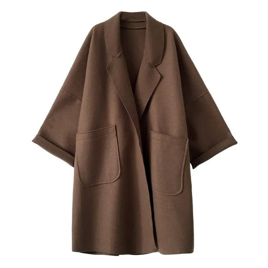 Oversized Damen-Mantel aus Wollmischung mit Reverskragen und aufgesetzten Taschen in Kaffeebraun