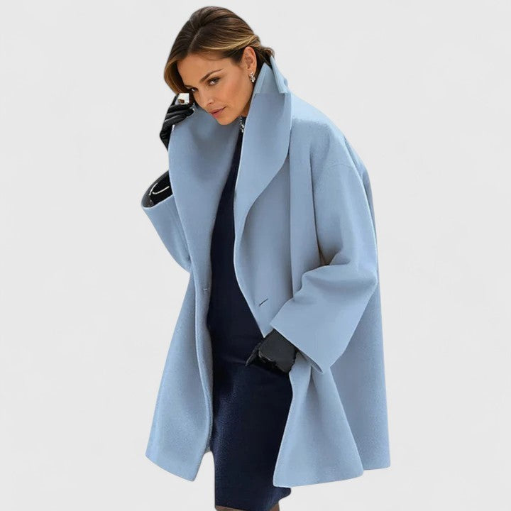 Oversized Damen-Mantel mit großem Schalkragen und weiten Ärmeln, winddicht in Blau