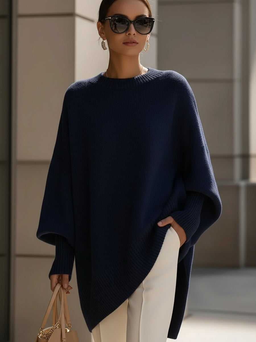 Oversized Damen-Pullover aus Wollmischung mit Rundhals und asymmetrischem Saum in Navyblau