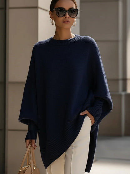 Oversized Damen-Pullover aus Wollmischung mit Rundhals und asymmetrischem Saum in Navyblau