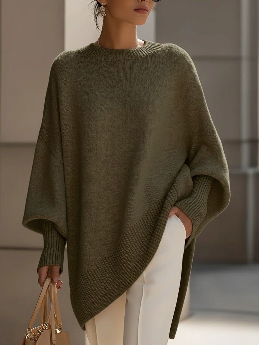 Oversized Damen-Pullover aus Wollmischung mit Rundhals und asymmetrischem Saum in Olivgrün