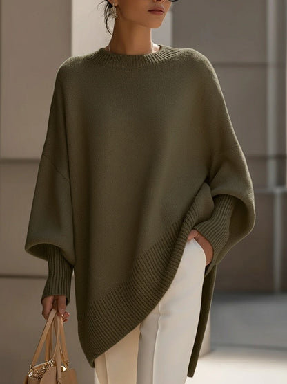 Oversized Damen-Pullover aus Wollmischung mit Rundhals und asymmetrischem Saum in Olivgrün