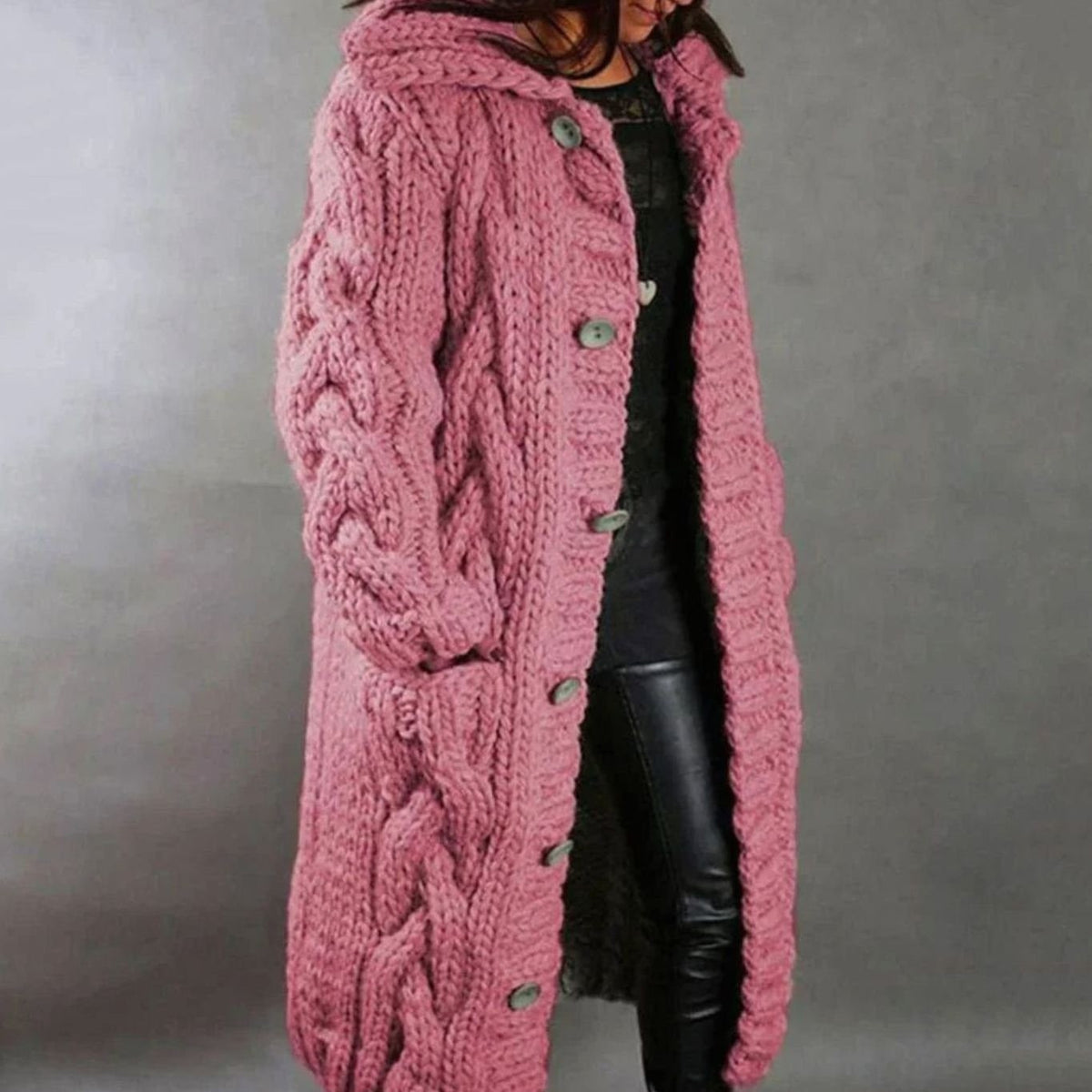 Oversized Damen-Strickjacke mit Zopfmuster, Kapuze und Taschen für Herbst und Winter in Pink