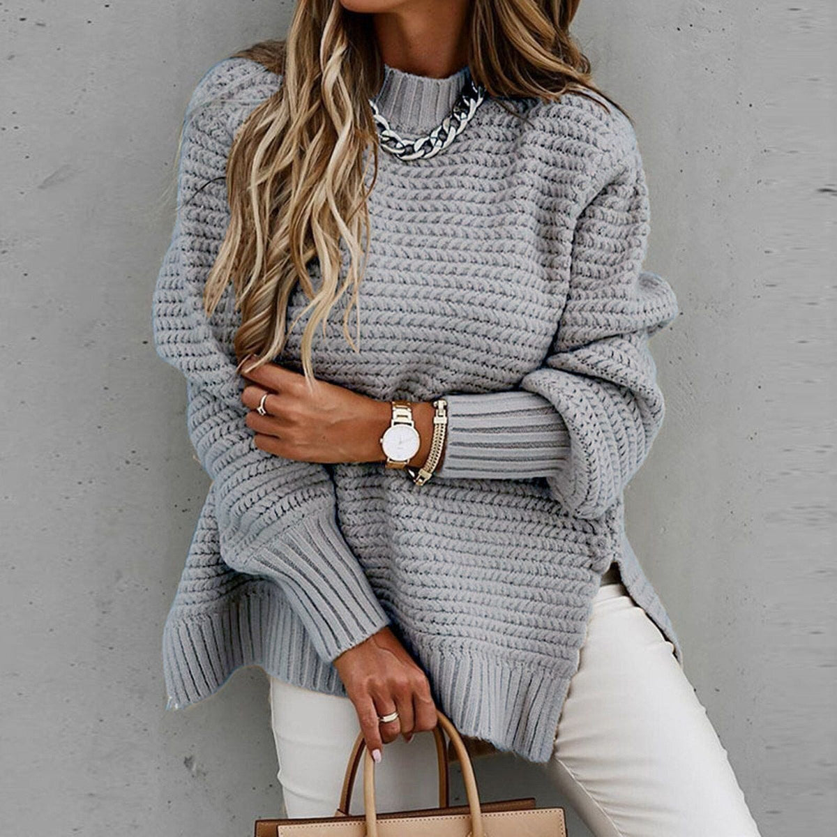 Oversized Damen-Strickpullover mit Stehkragen, Seitenschlitzen und längerem Rücken in Grau