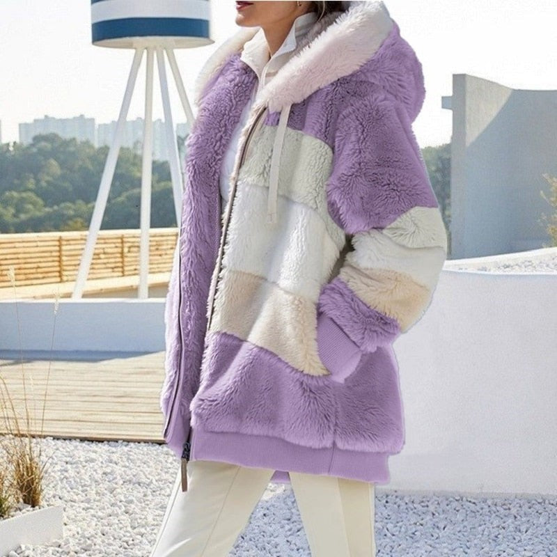 Oversized Damen-Teddyjacke mit großer Kapuze, Reißverschluss und Blockstreifen, Ansicht 14