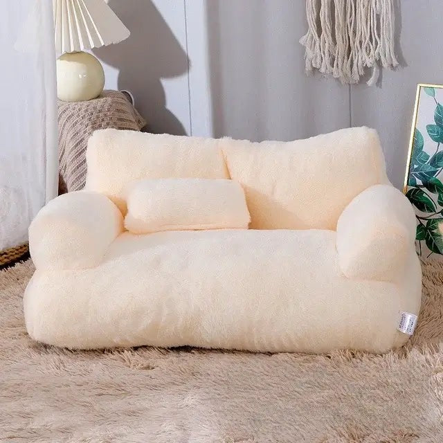 Plüschiges Hundesofa aus Kunstfell mit erhöhtem Rand und abnehmbarem, waschbarem Bezug in Beige