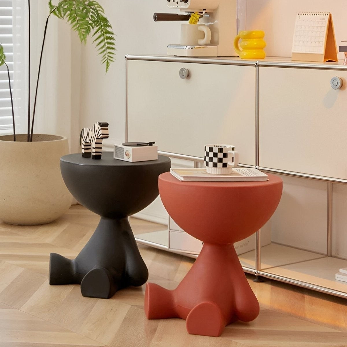 Runder Beistelltisch aus Kunststoff in Figurenform als Couchtisch oder Dekotisch, Ansicht 15