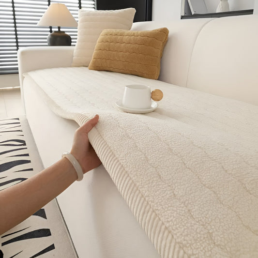 Rutschfester Sofaschoner für Haustiere aus gestepptem Plüsch, waschbar, in Größen von 70 x 70 bis 70 x 240 cm in Cremeweiß