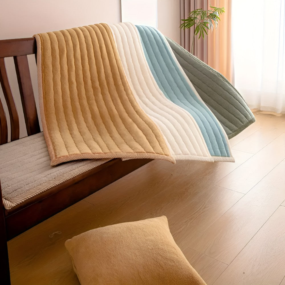 Rutschfester Sofaschoner für Haustiere aus gestepptem Plüsch, waschbar, in Größen von 70 x 70 bis 70 x 240 cm, Ansicht 7