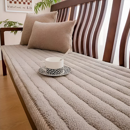 Rutschfester Sofaschoner für Haustiere aus gestepptem Plüsch, waschbar, in Größen von 70 x 70 bis 70 x 240 cm, Ansicht 9