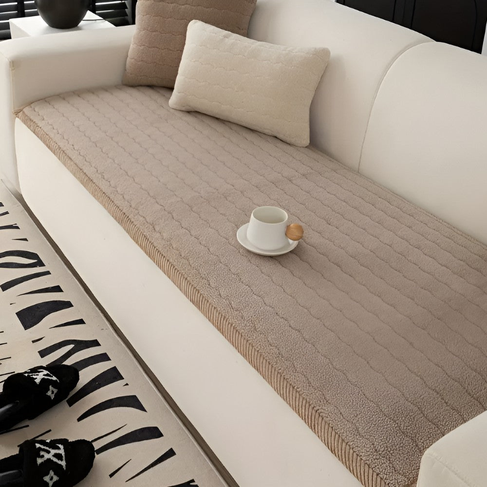 Rutschfester Sofaschoner für Haustiere aus gestepptem Plüsch, waschbar, in Größen von 70 x 70 bis 70 x 240 cm in Braun