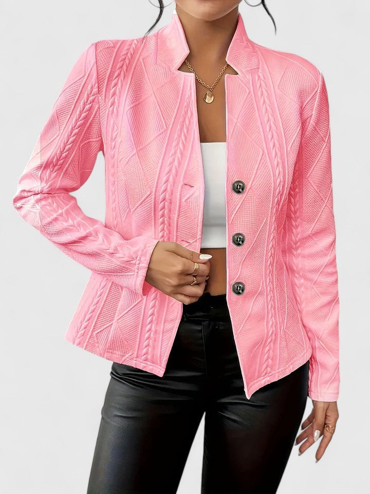 Taillierte Damen-Jacke mit Stehkragen, Reliefstruktur und Knopfleiste in Pink