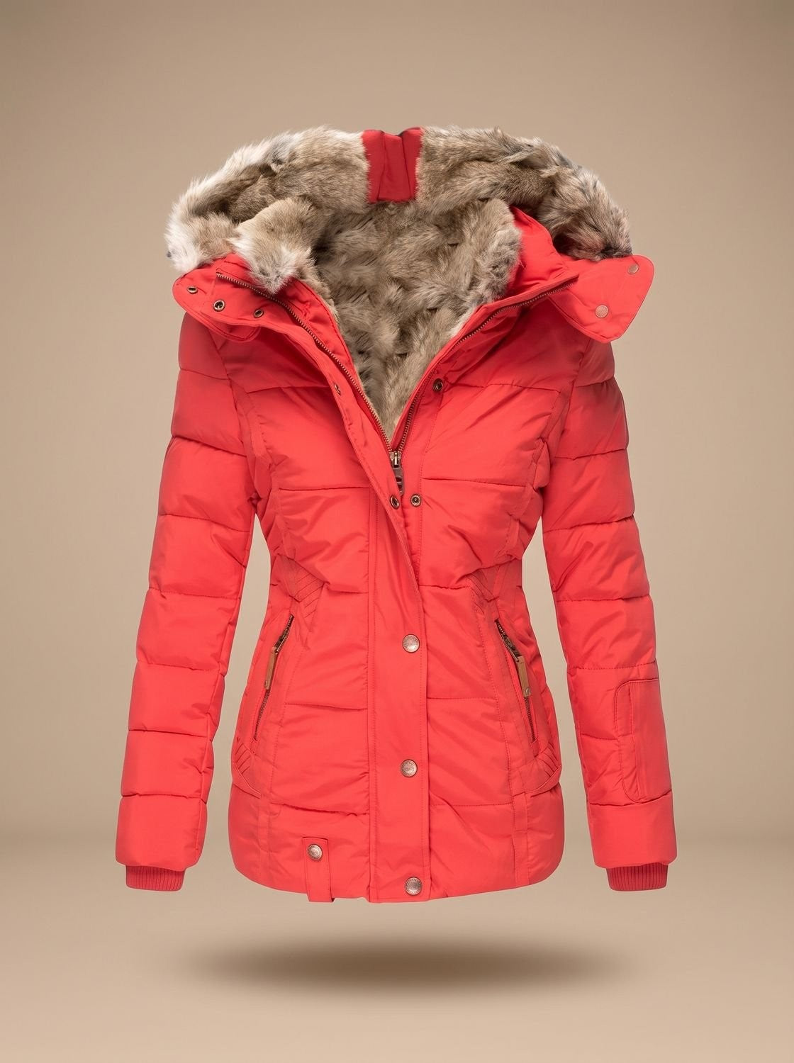 Taillierte Damen-Steppjacke mit gefütterter Kunstfellkapuze, Druckknopfleiste und Reißverschlusstaschen in Rot