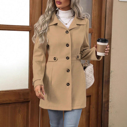 Taillierter Damen-Trenchcoat mit Reverskragen, Knopfleiste und Taillenriegel für die Übergangszeit, Ansicht 11
